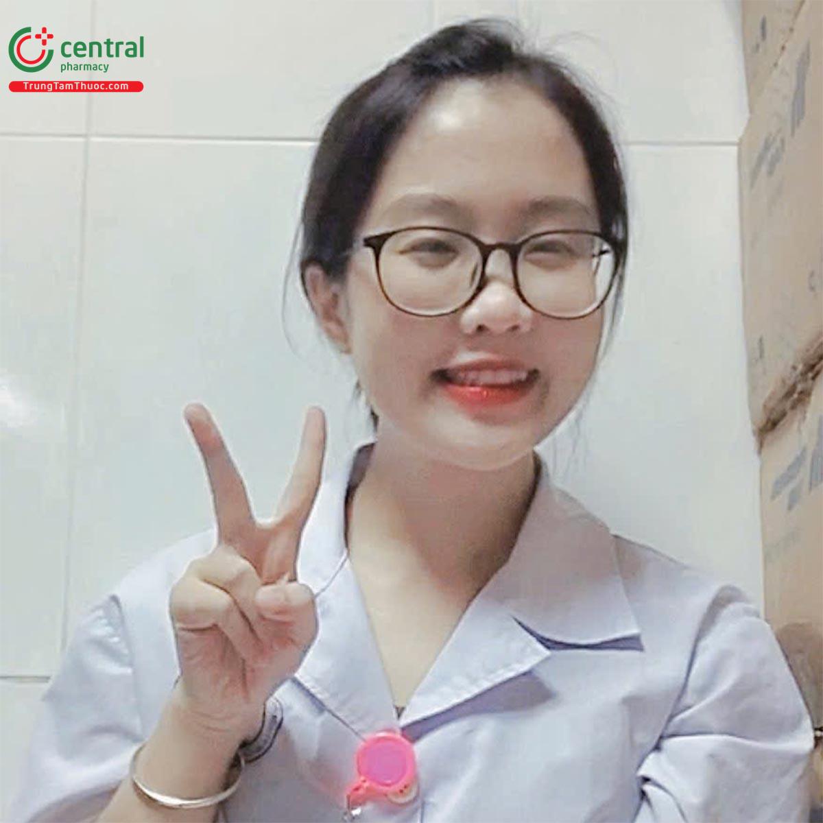 Dược sĩ Quỳnh