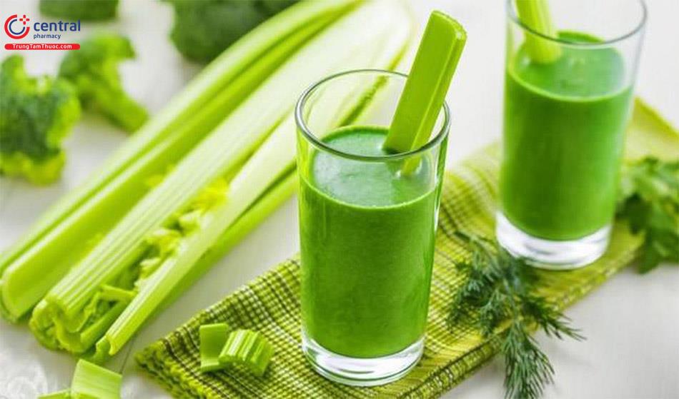 Dùng nước ép cần tây để giảm cân