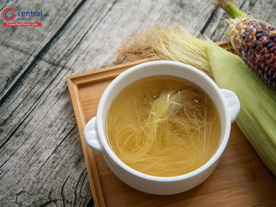 Uống nước râu ngô giúp lợi tiểu
